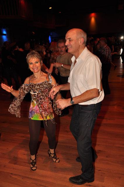 min 2011 12 04 station danse 181